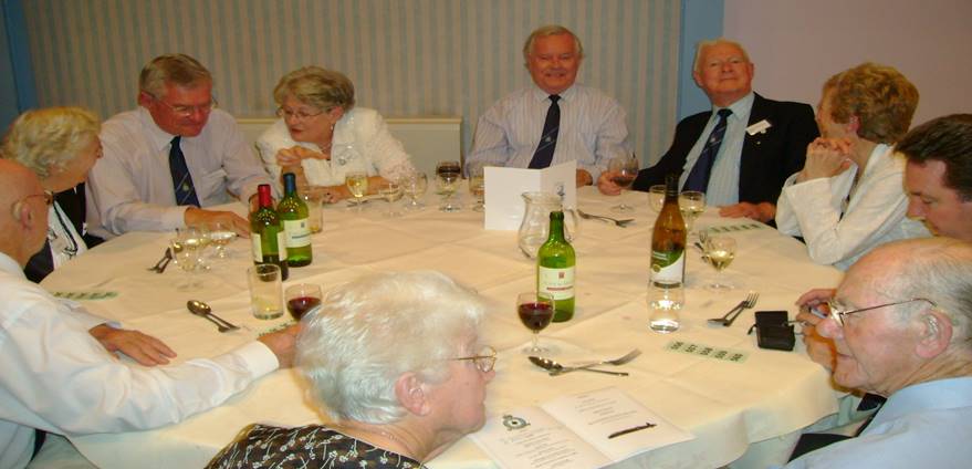 http://web.archive.org/web/20080411234726/http:/www.97squadronassociation.co.uk/Reunion07%20078.jpg